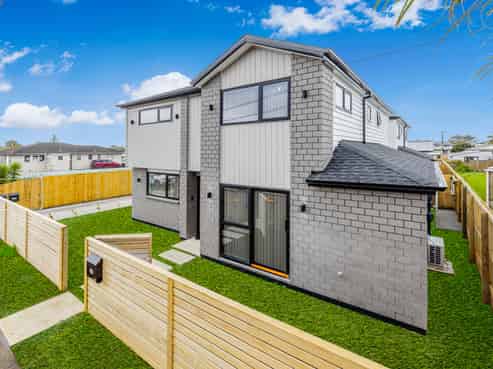 Lot 1-3/37 Steven Street, Mangere East