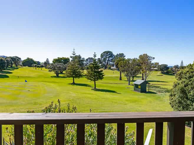 24 Palm Parade, Riversdale