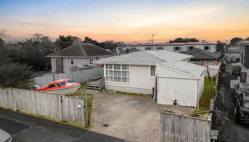 17 Oxford Road, Manurewa