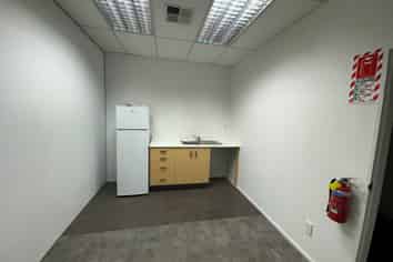 GROUND FLOOR OFFICE ON APOLLO
