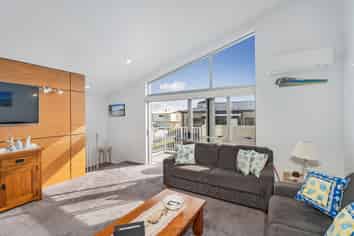 Apt 16/18 Eyre Street (Oceans Resort), Whitianga