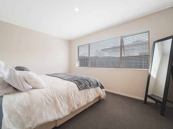 32a Gills Ave, Papakura