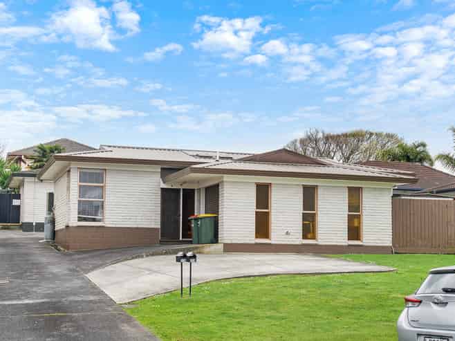 32a Gills Ave, Papakura