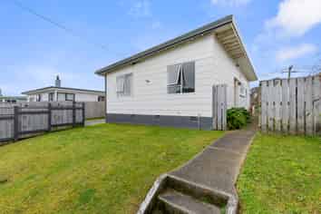 9 Morere Street, Titahi Bay