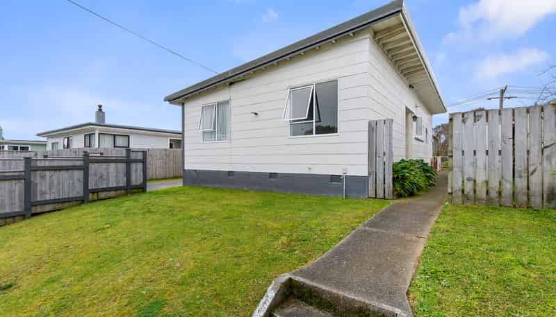 9 Morere Street, Titahi Bay