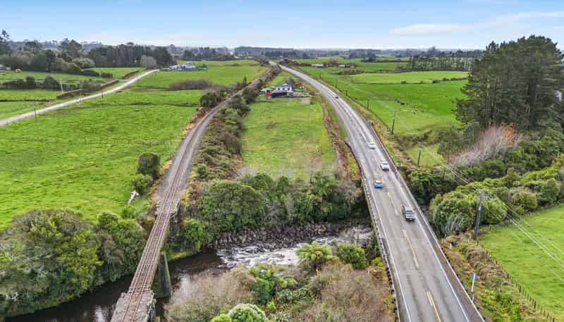 2634 Mountain Road, Stratford