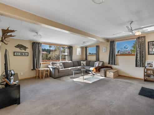 9 Strode Avenue, Naseby