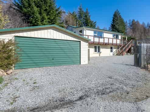 9 Strode Avenue, Naseby