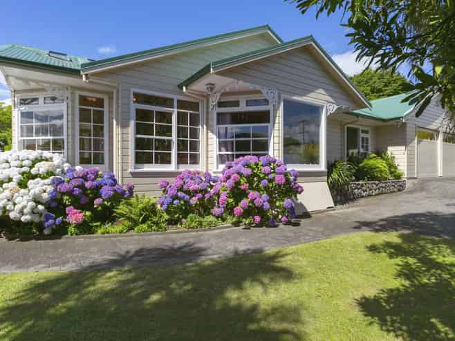 70 Shepherd Road, Waipahihi
