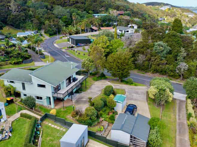 52 Centennial Drive, Whitianga