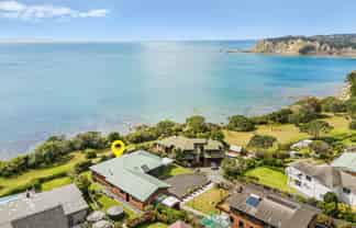 146 Pacific Parade, Army Bay