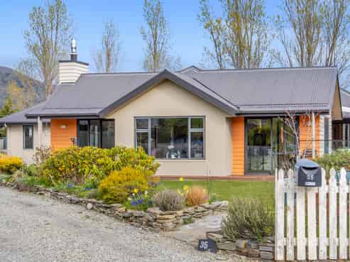 35 Charles Court, Lake Hawea