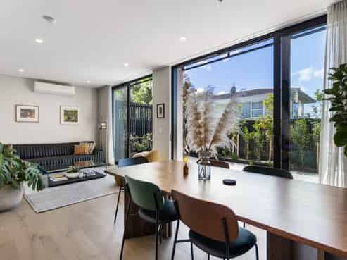 21C Arahia Street, Northcote