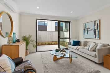 25 Periko Way, Takanini