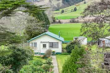 23 Knowles Road, Tapanui