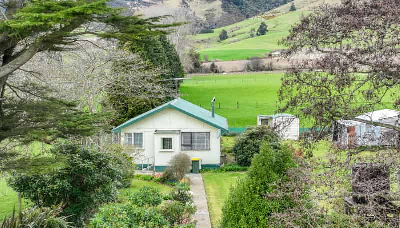 23 Knowles Road, Tapanui