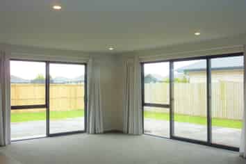 38 Petries Road, Woodend