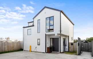 77 John Gray Street, Papakura
