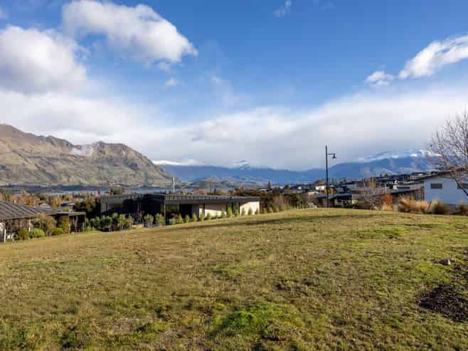 5 Karearea Rise, Wanaka