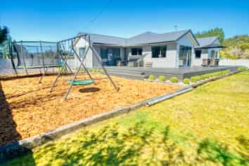 22-24 Golf Links Road, Kaiata