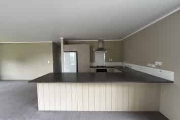 15 Cholmondeley Ave, Whitianga