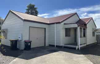 15 Cholmondeley Ave, Whitianga
