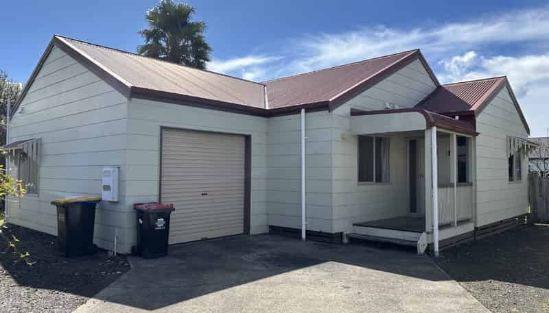 15 Cholmondeley Ave, Whitianga