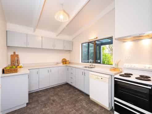 7/10 Clifton Road, Haumoana