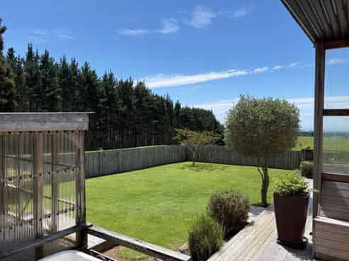 1606 South Road, Tataraimaka