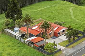 1606 South Road, Tataraimaka
