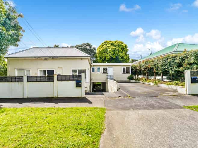 12 Royal Terrace, Sandringham