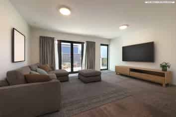 2/129 Aikmans Road, Merivale