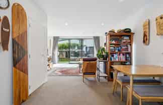 5/74 Derwent Street, Island Bay