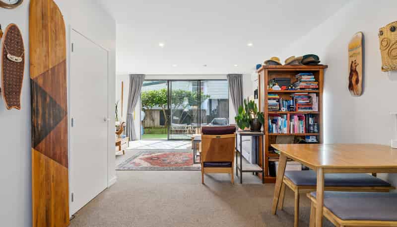 5/74 Derwent Street, Island Bay