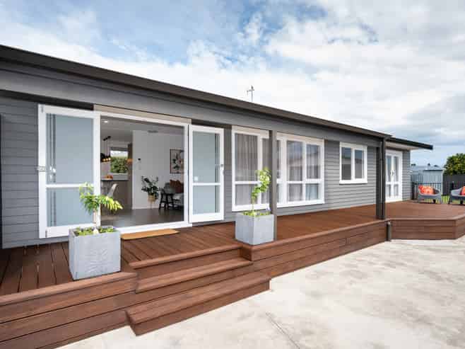 17 Lipscombe Crescent, Havelock North