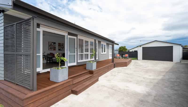 17 Lipscombe Crescent, Havelock North