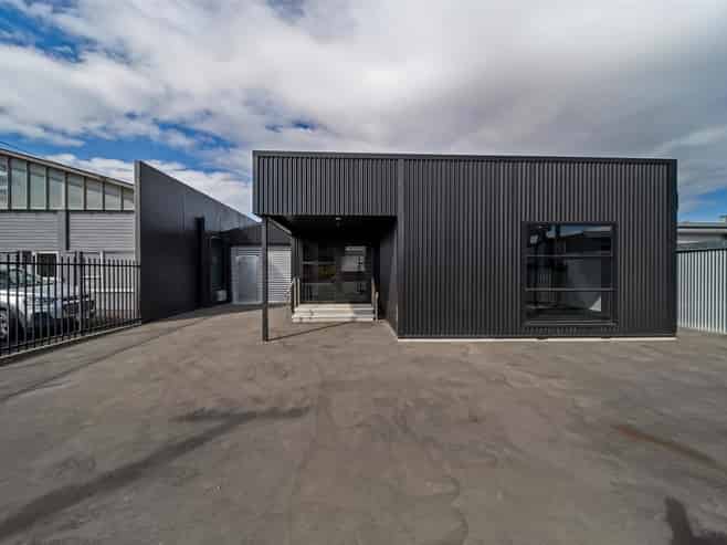 Refurbished & Ready For New Tenant