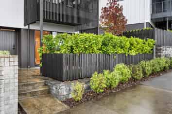 1/71 Hobsonville Point Road, Hobsonville