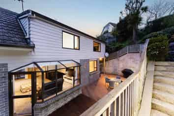 62 Sligo Terrace, Roslyn