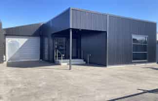Immaculately renovated Sydenham warehouse