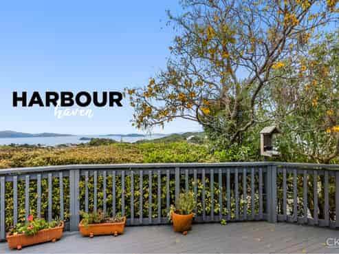 224 Dowse Drive, Maungaraki