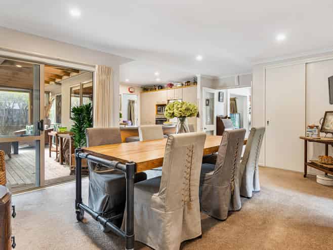 36 Clemows Lane, Albany