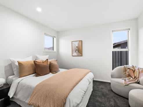28 Lochhead Street, Mahora