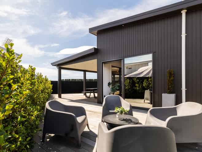 28 Lochhead Street, Mahora