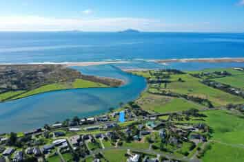 C/286 Cove Road, Waipu