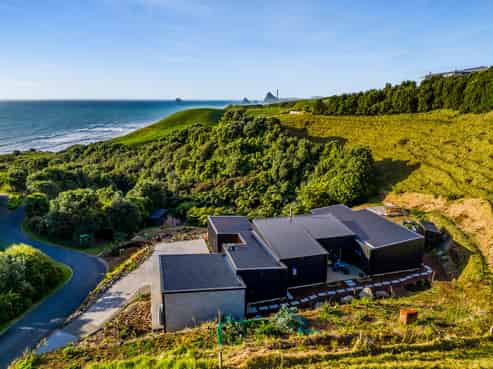 21 Washer Road, Omata