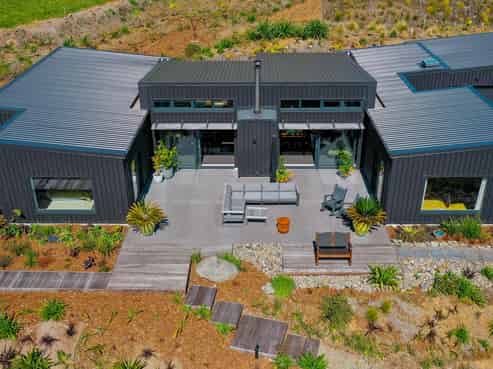 21 Washer Road, Omata