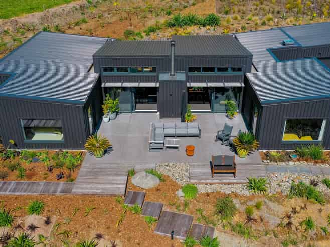 21 Washer Road, Omata