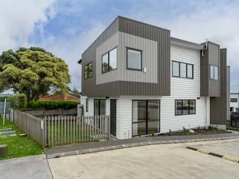 1/25 Vodanovich Road, Te Atatu South