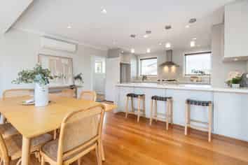 39 Inwoods Road, Parklands